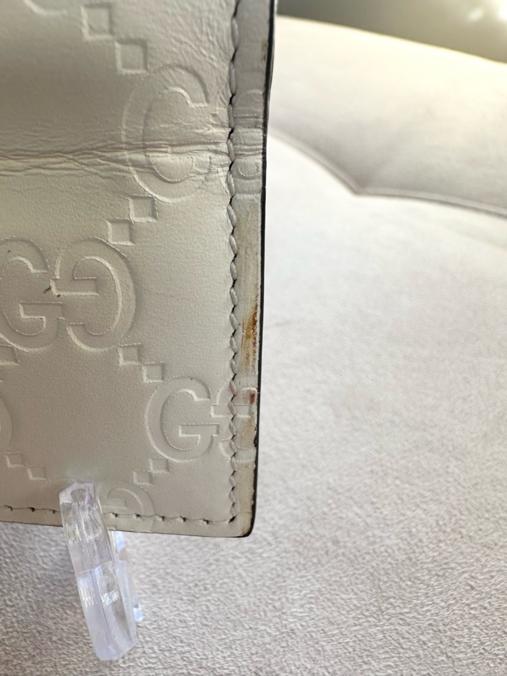 Gucci Signature Cherry Leather Compact Wallet - Authentic - White - New w/ Flaws - Picture 7 of 14